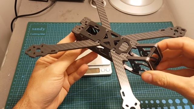 GEPRC GEP-KX5 Elegant 243mm Frame Overview & Quick Build смотреть онлайн