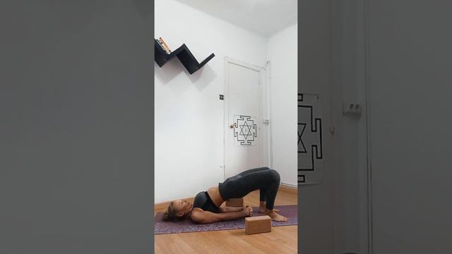 Прогибы 4ый модуль (дом.задание) yoga teacher course смотреть онлайн