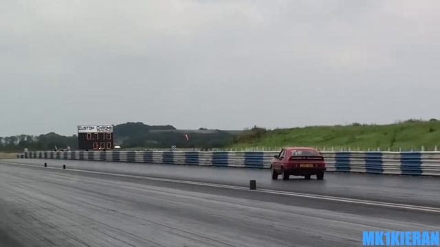 V8 Ford Capri Mk3 runs 12.42 at 112 mph смотреть онлайн