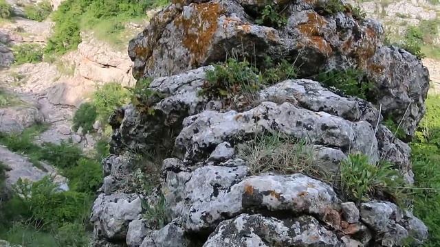 Необычный камень и Хранитель грота смотреть онлайн