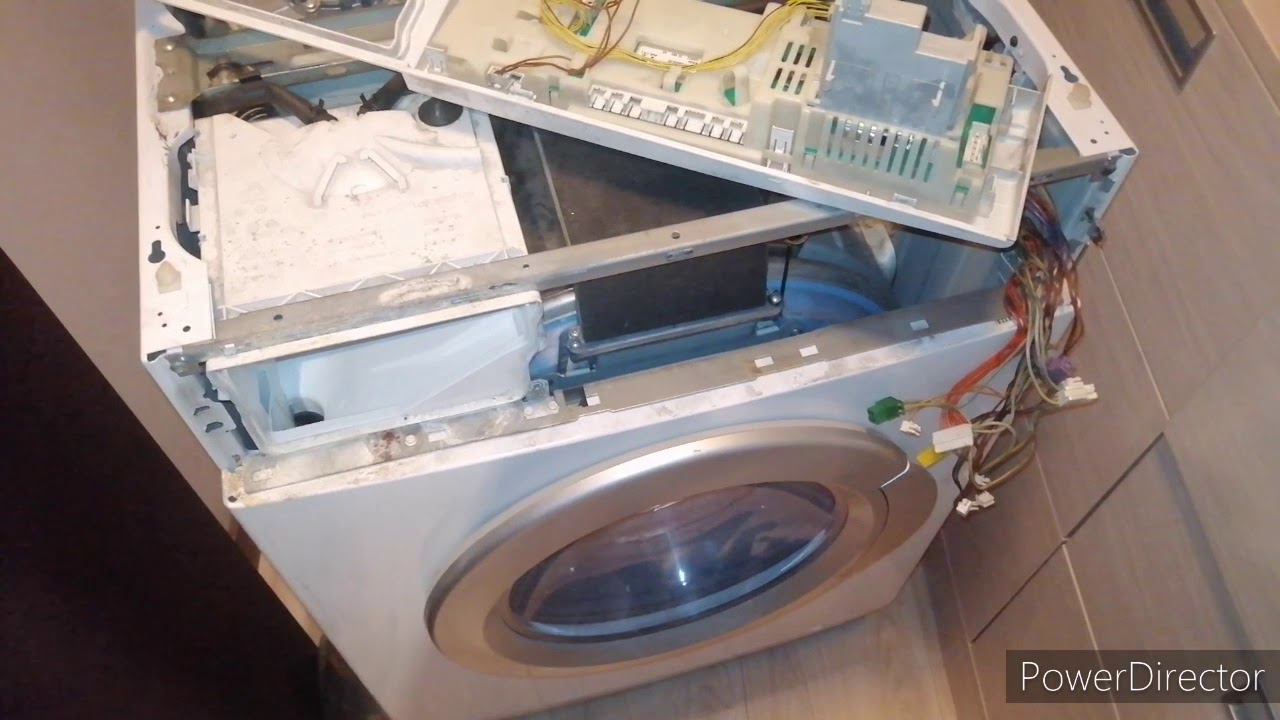 Стиральная машина Bosch выключилась, запах гари смотреть онлайн