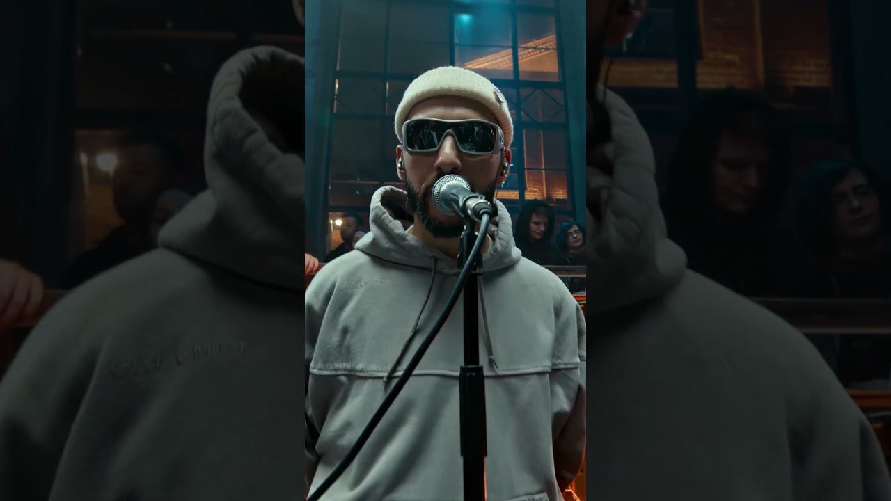 ПАНЧ НА ШОУ 3 КОТА / L'ONE И ЧЕБАТКОВ смотреть онлайн