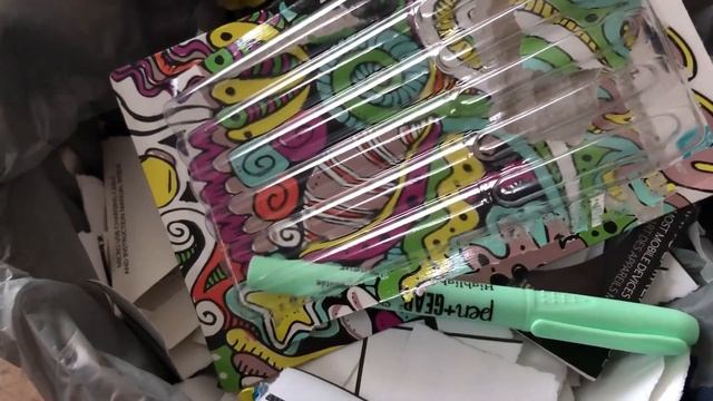 How I Make My Placeholders + Putting Them In My Binders смотреть онлайн