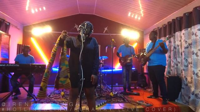 Irene Logan Covers Drake's Hotlinebling in the 3FS Live Room смотреть онлайн