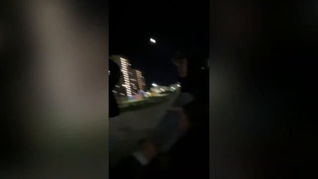 МОЯ ПОЕЗДКА В КРЫМ/поезд,встреча с друзьями,поход на каток смотреть онлайн