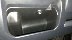 Audi A4 B5. Соленоид + кнопка открывания багажника из салона