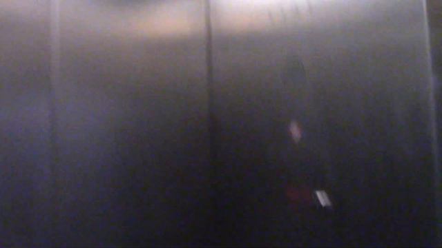 Garden State Hydraulic Elevator at Westbound Platform at Somerville NJT Station in Somerville, NJ смотреть онлайн