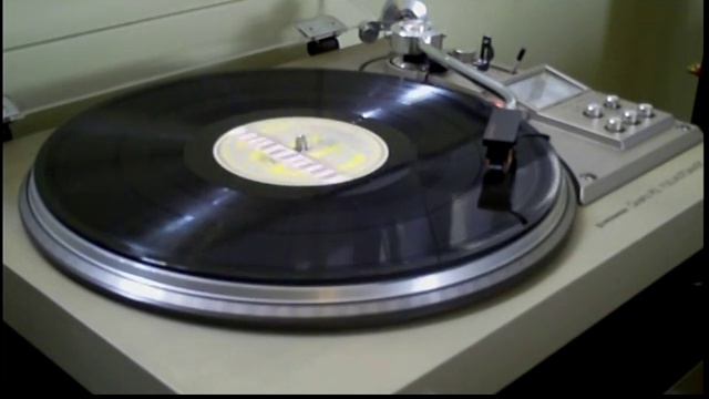 Pioneer PL-560 with Audio Technica AT120E/T playing Herb Alpert and Van Halen смотреть онлайн