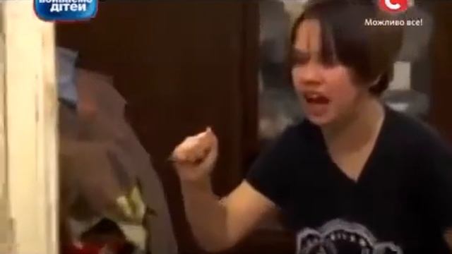 Что делать с детьми телефон. Эту уже в психушку надо отправить. смотреть онлайн