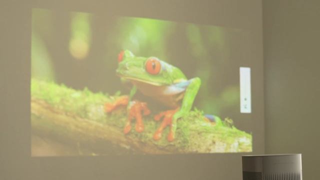WATCH MOVIES.... ANYWHERE! | XGIMI MoGo 2 Portable Android TV Projector