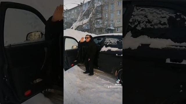 Зима но мне не холодно)))