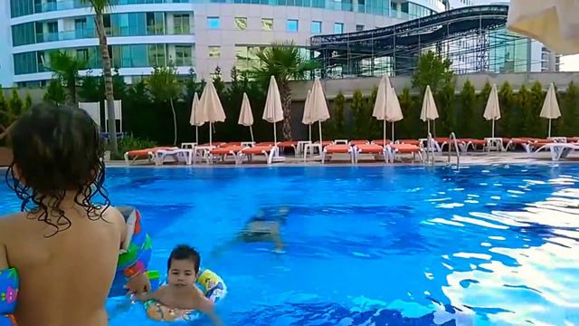 Lara Family Club - Antalya смотреть онлайн