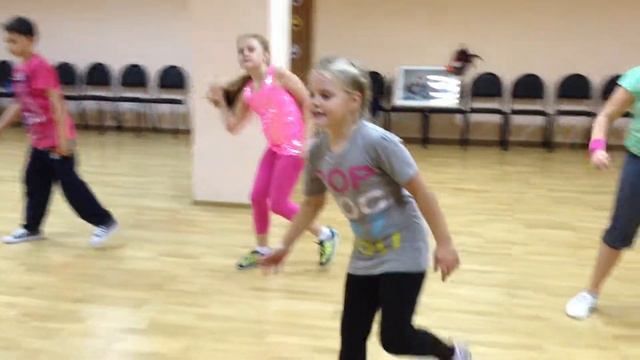 Онлайн урок в LET'S DANCE CLUB.Дети.Группа по Хип-Хопу. Борис Скворцов смотреть онлайн