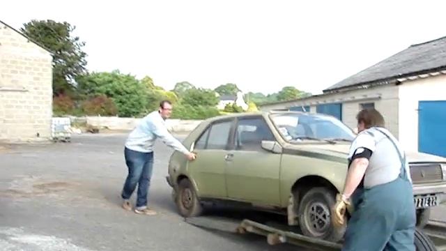 Arrivé de la Renault 14 Ts смотреть онлайн