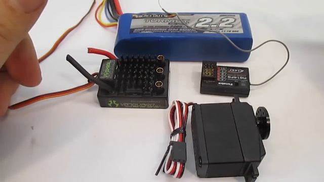 Axial SCX10 Deadbolt - Castle BEC - $50 Budget Build - Week 12 смотреть онлайн