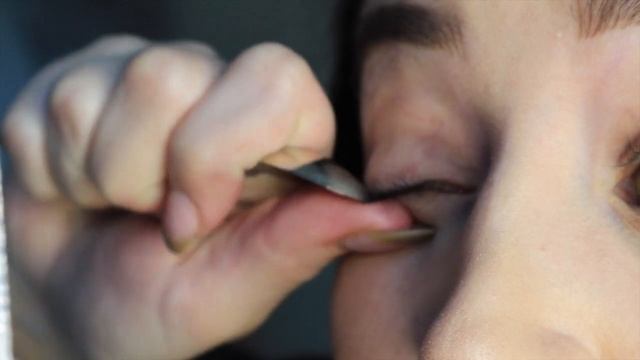 you need to start curling your lashes with a spoon смотреть онлайн