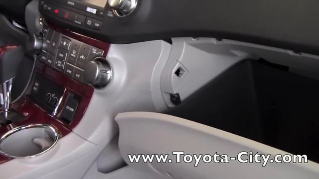2012 | Toyota | Highlander | Power Liftgate Toggle | How To By Toyota City Minneapolis MN смотреть онлайн