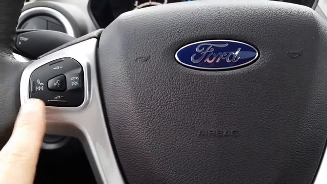 2015 Ford Fiesta SE Appearance Package смотреть онлайн