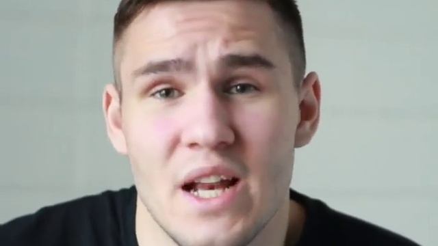 Взяв микрофон и сдерживая смех | Автор стихотворения: Ах Астахова смотреть онлайн