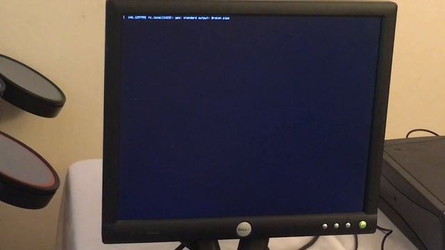 Install a small distribution of Linux onto a PC that is 14 years old. смотреть онлайн
