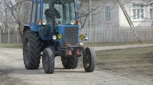 Обзор на трактор МТЗ,когда стучит топливная аппаратура!