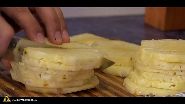 Свиная вырезка с ананасом в духовке, рецепт праздничного блюда смотреть онлайн