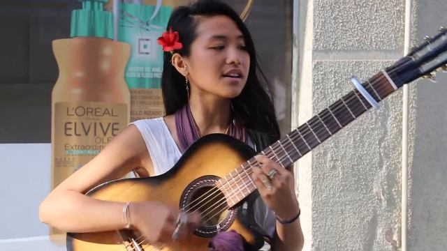 Chili Arica Chanteuse De Rue / Chile Arica Singer's Street