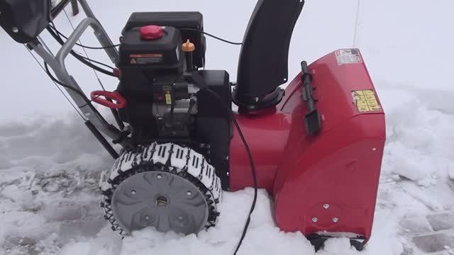 Запуск и работа снегоуборщика ZimAni ST24DLE