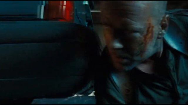 Крепкий орешек 4 (Die Hard 4.0) - Hands in the Air смотреть онлайн