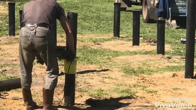 Труборез из болгарки. Обрезка свай быстро просто смотреть онлайн