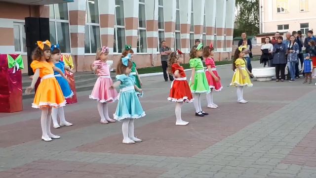 Первое мая 2017 Посёлок УРАЗОВО детский коллектив КНОПКИ смотреть онлайн