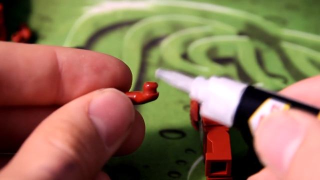 Как сделать руку Лего Минифигурки не болтающейся? смотреть онлайн