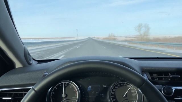 Toyota Camry 2018. 0-100 km/h. Новая Тойота Камри, разгон 0-100 км/час. Двигатель 2.5. смотреть онлайн