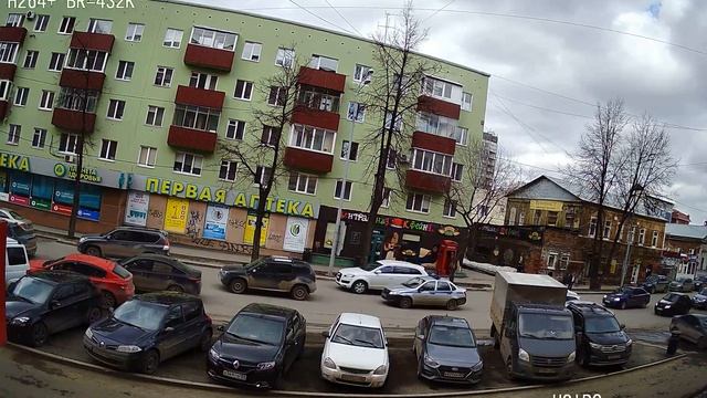 Демо-видео с IP видеокамер EL 4 Мп. День смотреть онлайн
