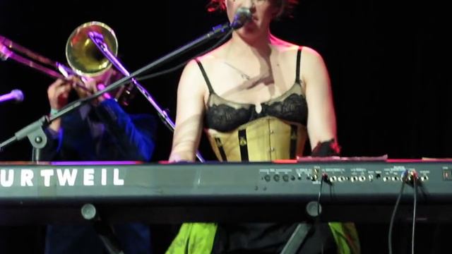 2/14 Amanda Palmer - Astronaut w/Nervous Cabaret @ State Theater, Falls Church, VA 11/19/09 смотреть онлайн