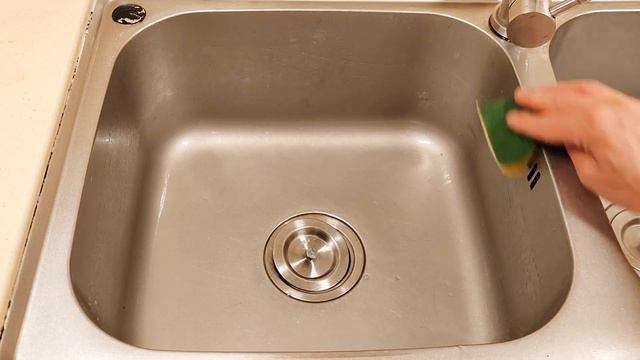 今天才發現，把牙膏和食用鹽混合一起厲害了，給你解決一個生活的難題，真實用了 ‖ 妙招先生