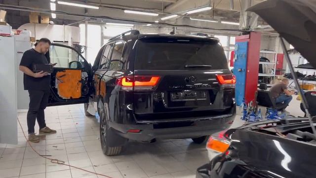 Замена мониторов в LC200 и LC300 на мониторы как у LC300 в макс комплектации смотреть онлайн