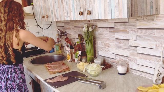 Самый вкусный рецепт.Мясо По-Французски с курицей и ананасами! смотреть онлайн