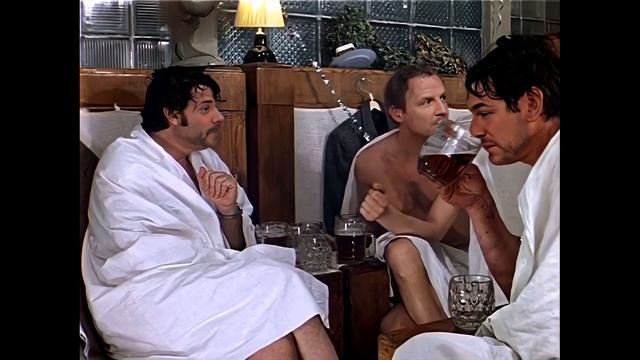 E02 "Ирония Судьбы, o goce de su baño" Альваро Морте, Факундо Арана, Габриэль Сото, Марио Касас смотреть онлайн