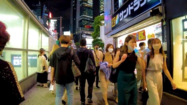 Сибуя в Токио — ночной город для взрослых.