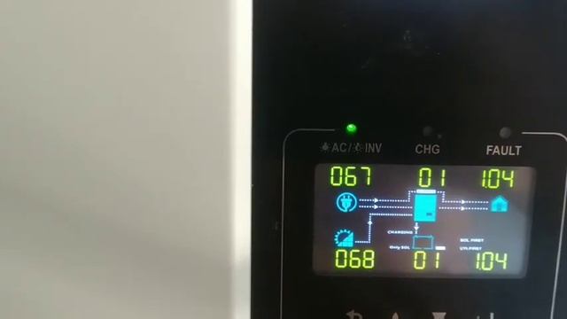 Сонячні батареї вироблятьють 4 кВт в годину ін Growatt Spf 5000 Es  акумулятор NMC 10,8 Львів літо