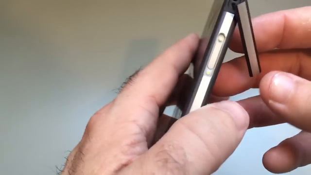 Insert SIM in Sony Xperia Z2 смотреть онлайн