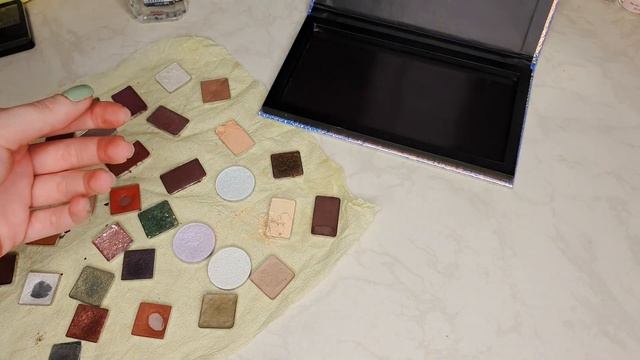 Makeup depotting | Перепресування тіней, робимо самозбірну палетку смотреть онлайн