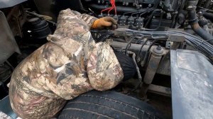 Подготовка фуры к работе| Заменили моторное масло на DAF XF 95.480 Поставили противотуманные фары.