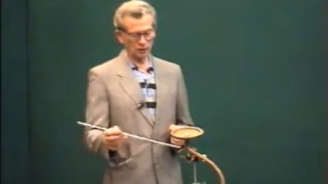 Столб воздуха, разрушение стекла смотреть онлайн