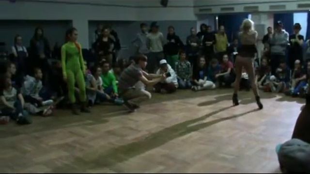 Неделя танца в Сибири 2012 - Elena Ninja Bonchicnhe (Fraules) vogue judge showcase смотреть онлайн