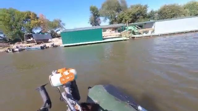 Как вваливает Лодочный подвесной мотор Carver MHT-3.8S