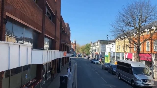 *FULL ROUTE VISUAL* RATP London Route 71: Kingston - Chessington World Of Adventures смотреть онлайн