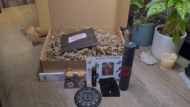 October Goddess Circle Subscription Box Unboxing HECATE - Protection Ritual, Divination & Witchcraf смотреть онлайн
