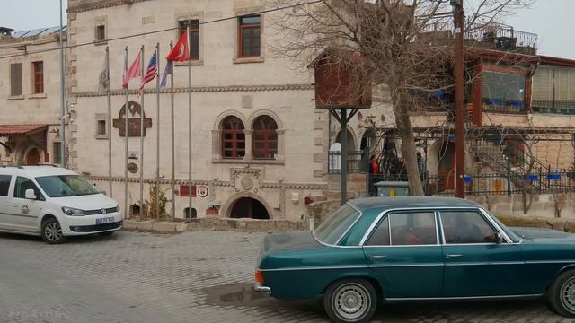 Amazing Cappadocia in 4K - Trip to Turkey - Walking Tour and Aerial View - 10-Bit Color смотреть онлайн